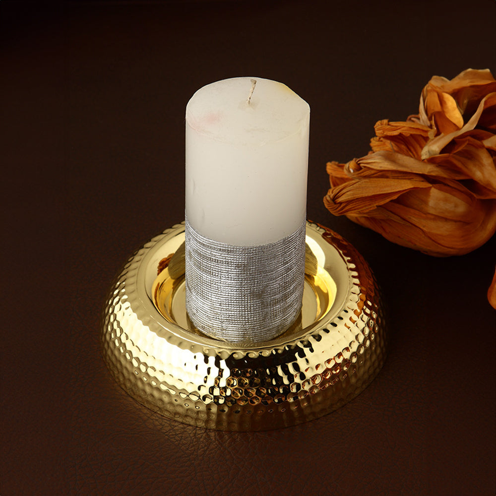 TEXTURED TEA LIGHT HOLDER