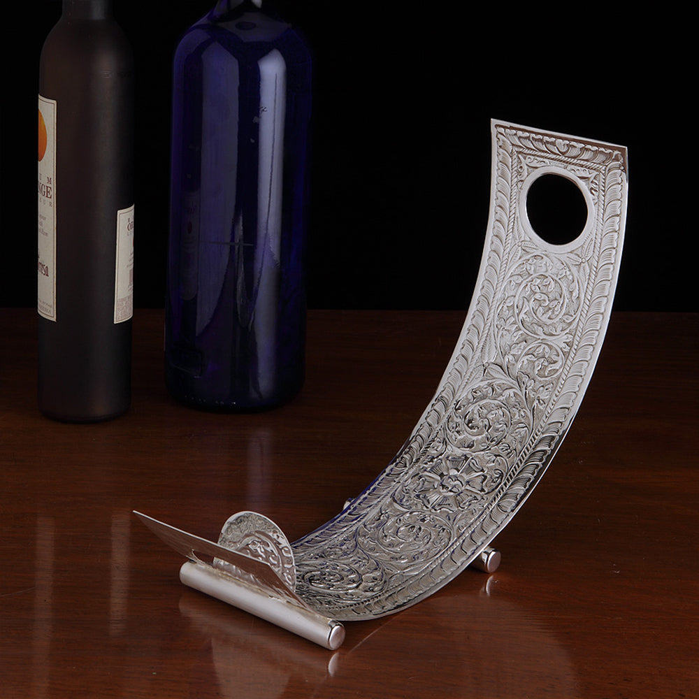 NATURE INSPIRED WINE HOLDER