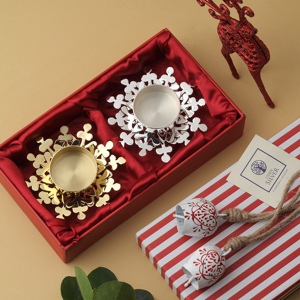 Christmas Hamper with Set of 2 Snowflake Tea Light Holders