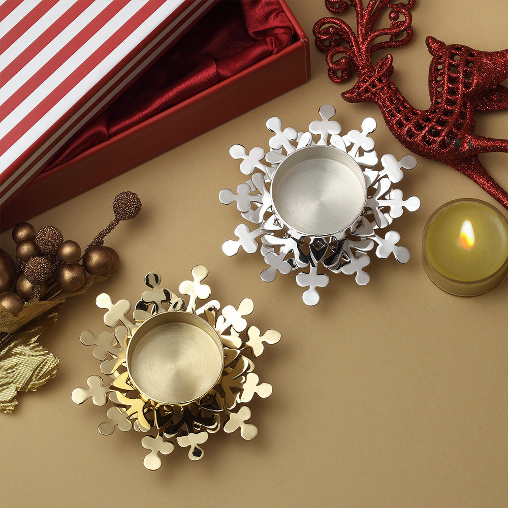 Christmas Hamper with Set of 2 Snowflake Tea Light Holders