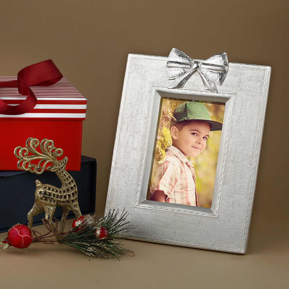 Bow Accent Photo Frame