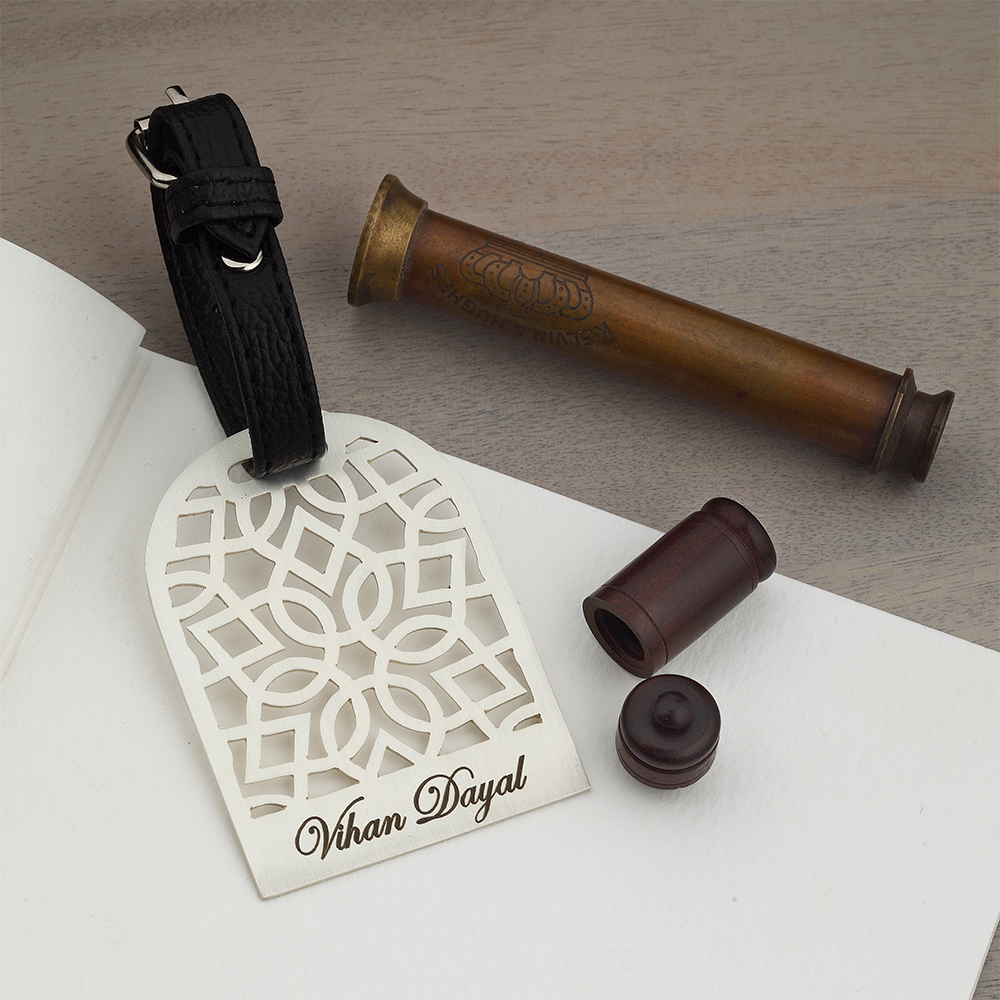 CUSTOMISABLE LUGGAGE TAG