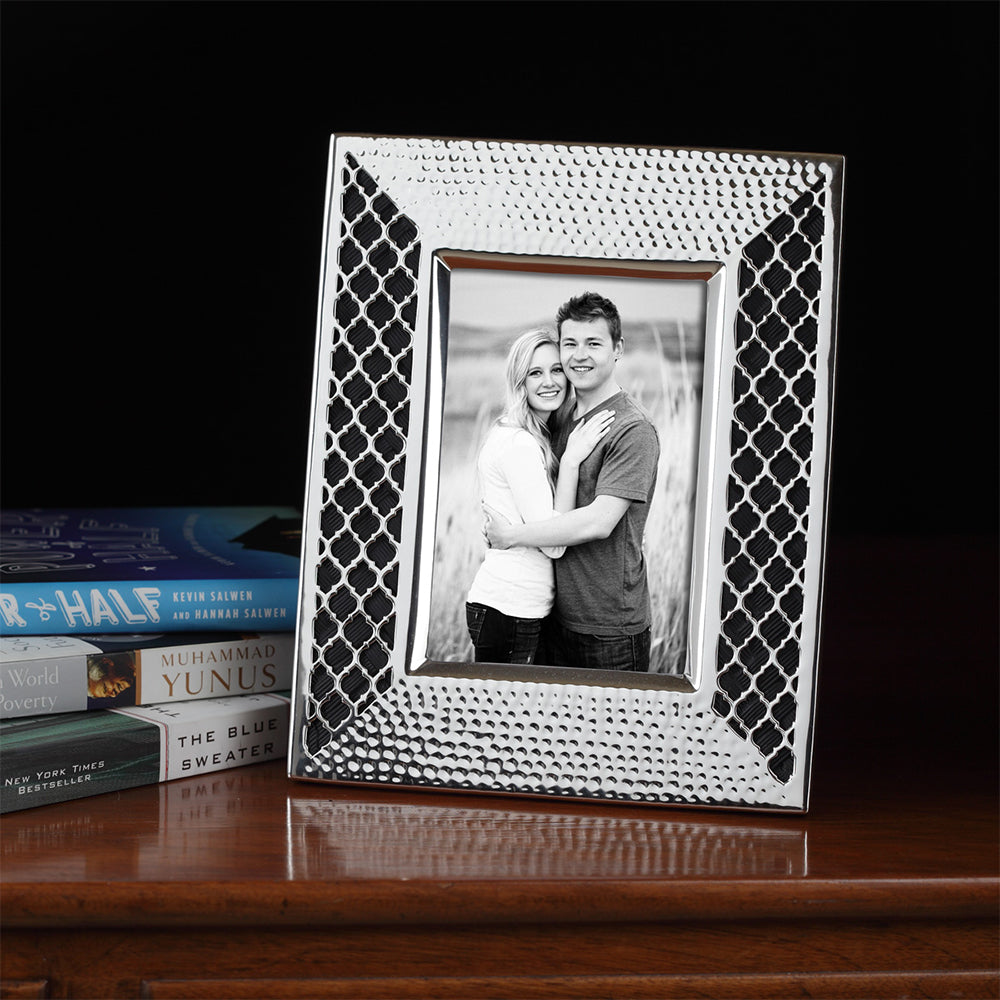 DESIGNED PHOTO FRAME