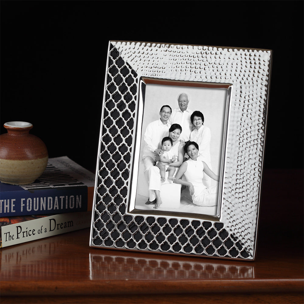 DESIGNED PHOTO FRAME