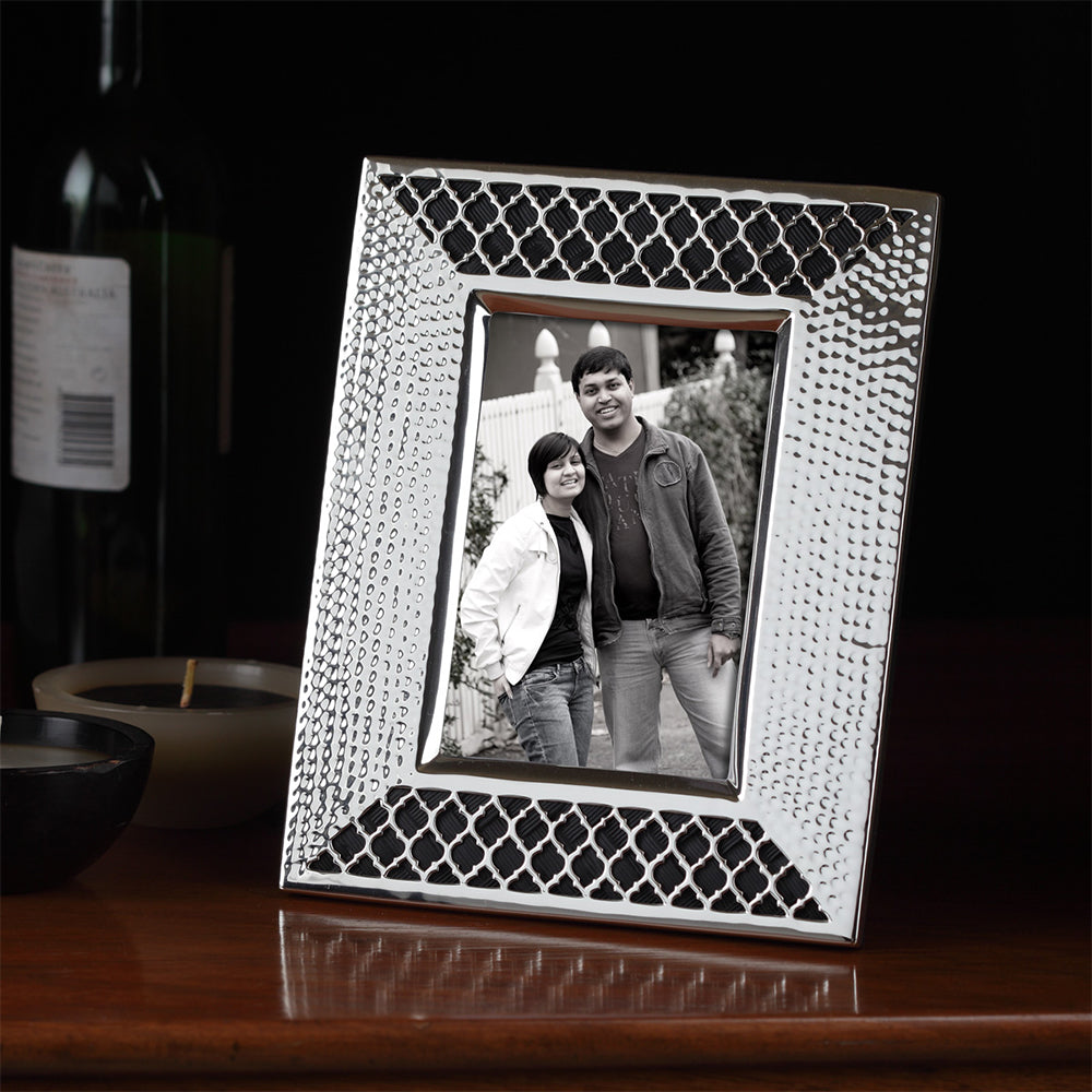 DESIGNED PHOTO FRAME
