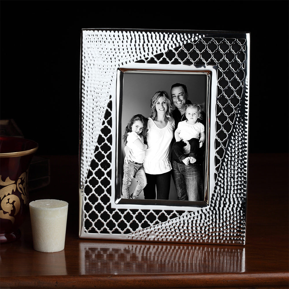 DESIGNED PHOTO FRAME