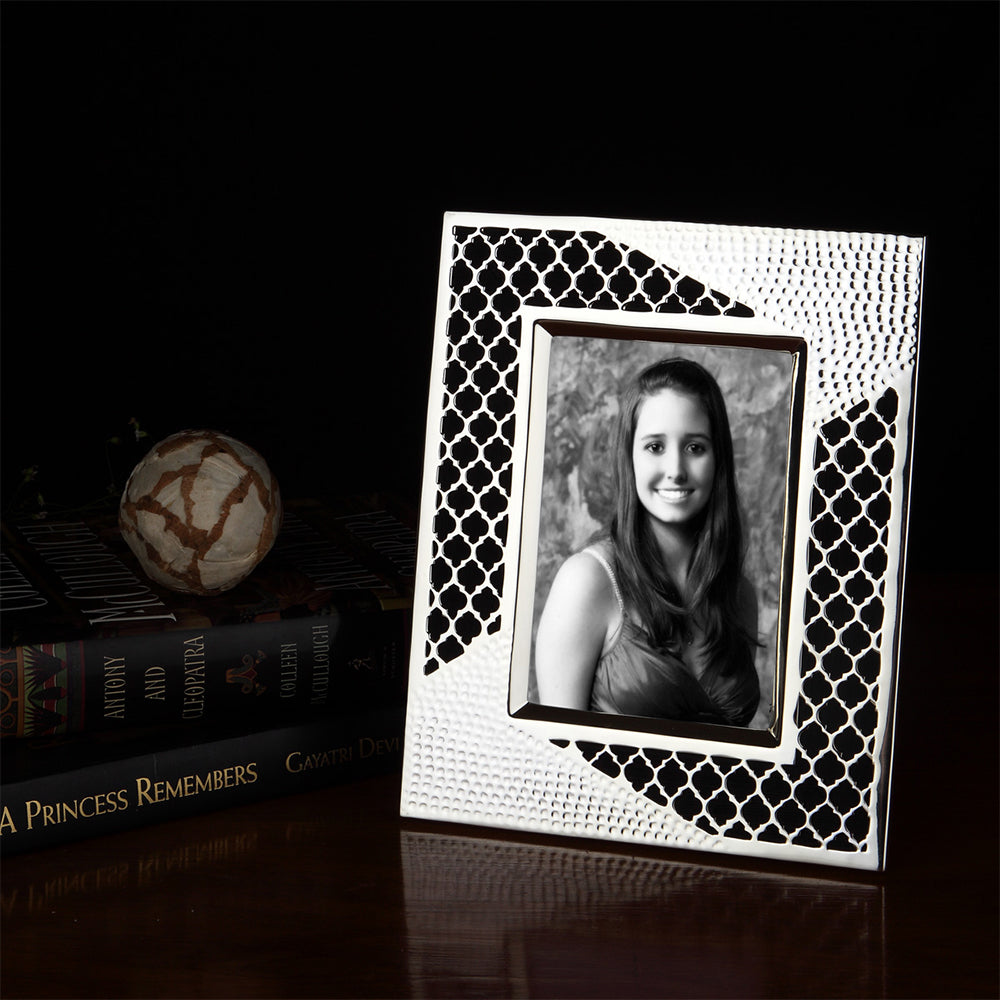 DESIGNED PHOTO FRAME