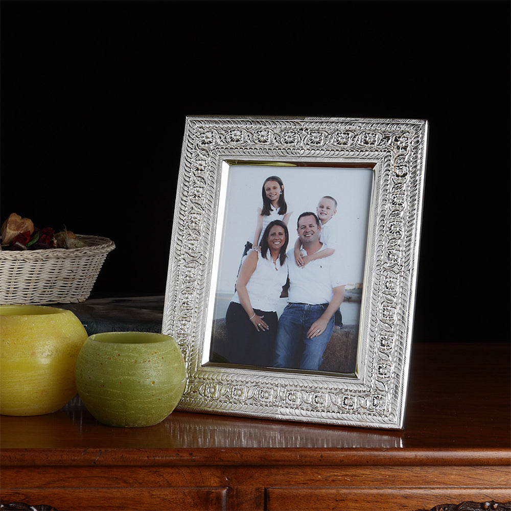 DESIGNED PHOTO FRAME