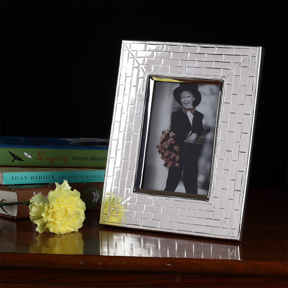 DESIGNED PHOTO FRAME