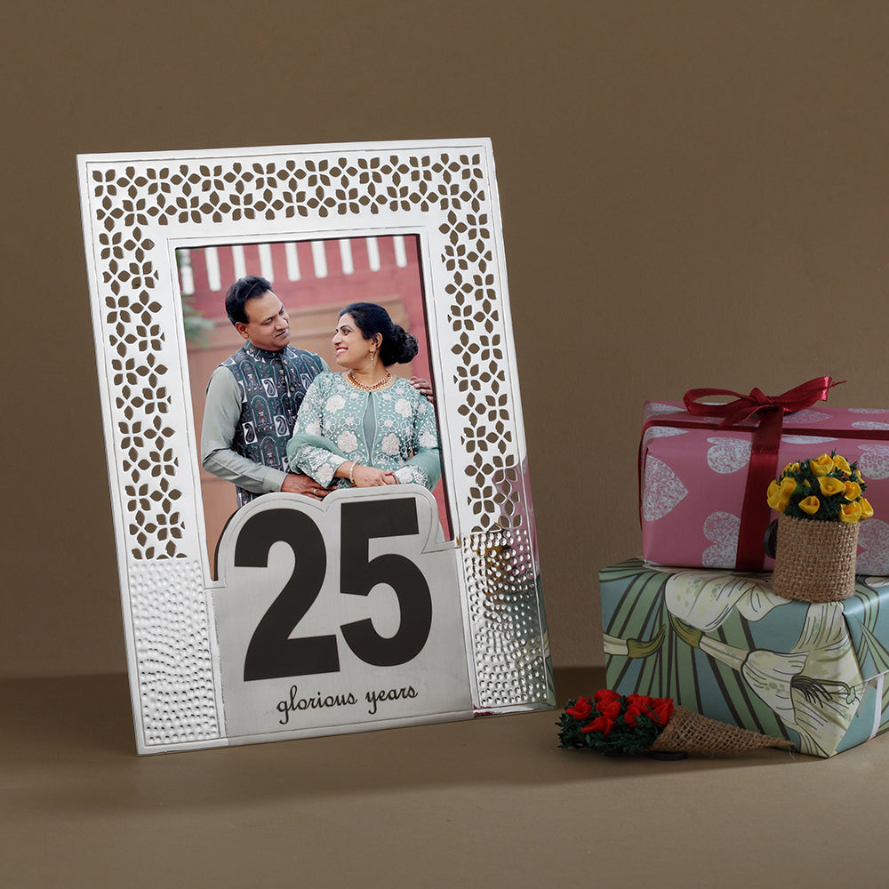 25th Anniversary Jaali & Hammered Photo Frame