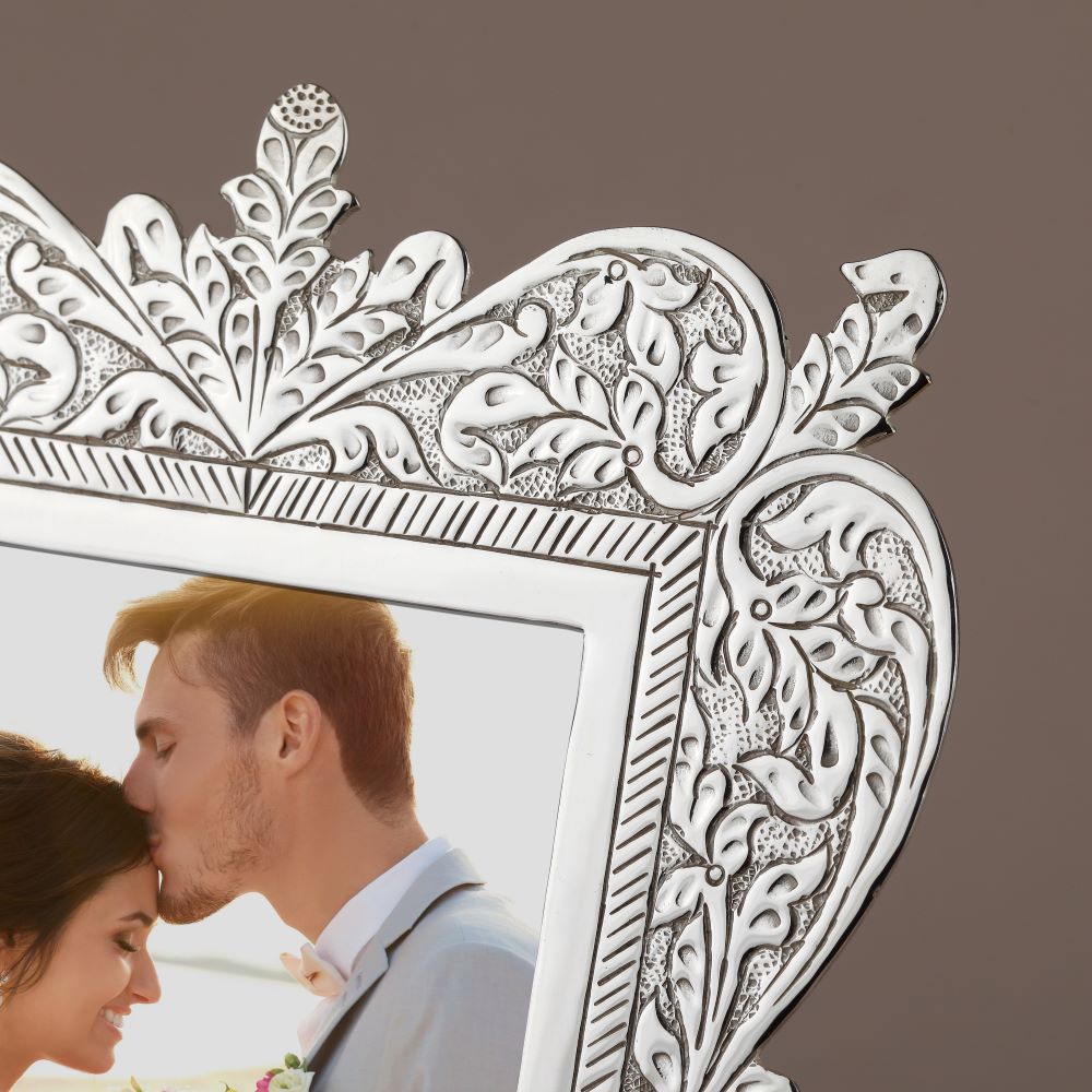 Silver-Plated Wedding Photo Frame with Name Etching