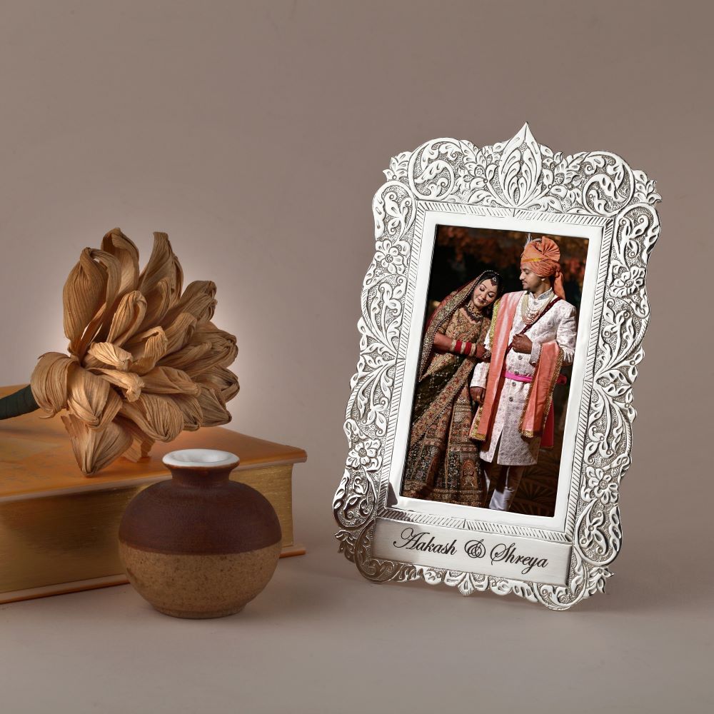 Silver-Plated Wedding Photo Frame with Name Etching