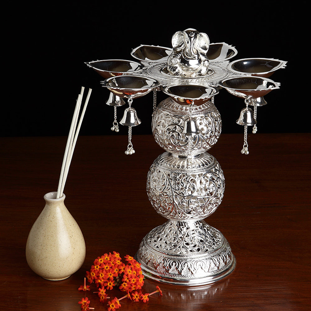 GANESHA DIYA WITH STAND