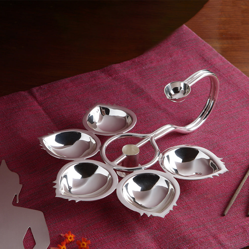 FIVE DIYA WITH DHOOP HOLDER