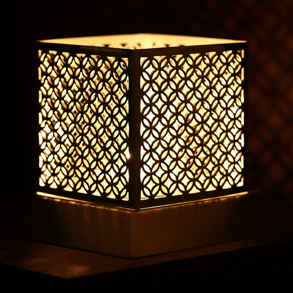 INTRICATE TEA LIGHT HOLDER