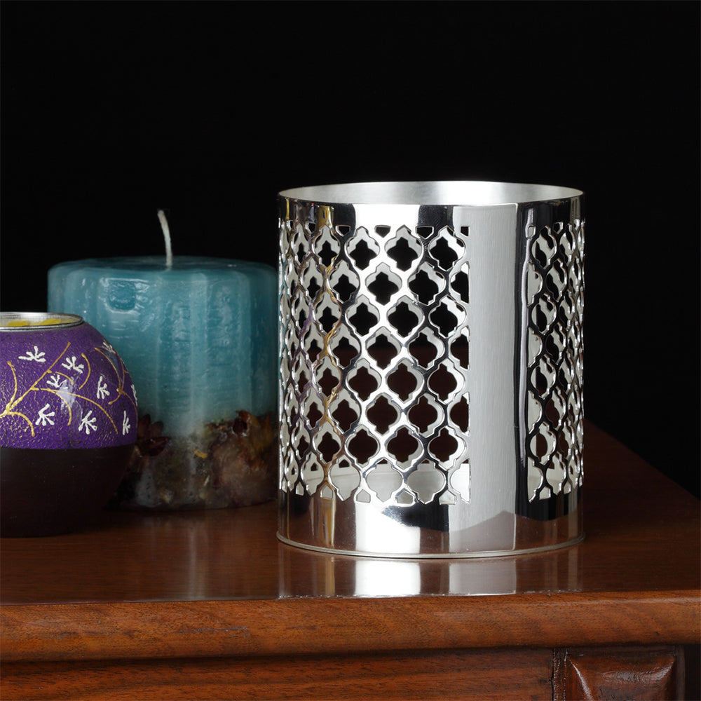 SILVER PLATED TEA LIGHT HOLDER