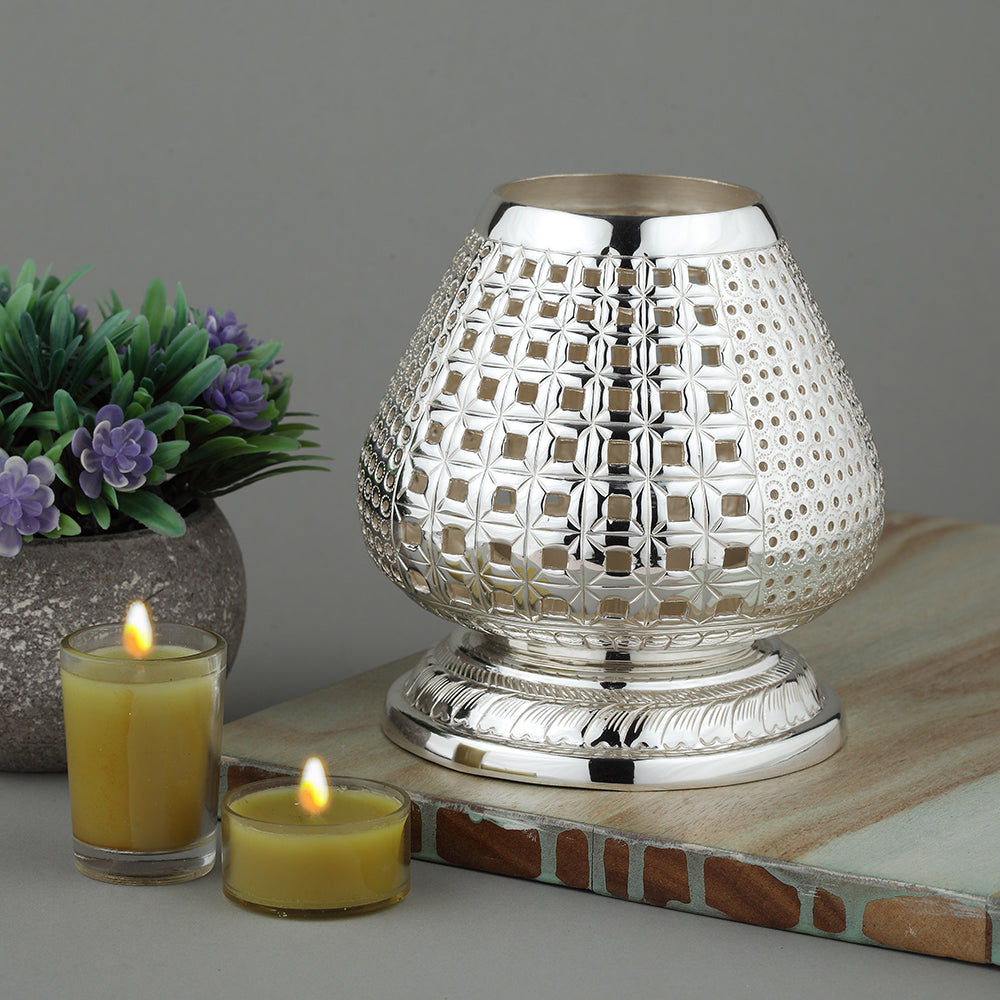 SILVER PLATED CANDLE HOLDER main image 1