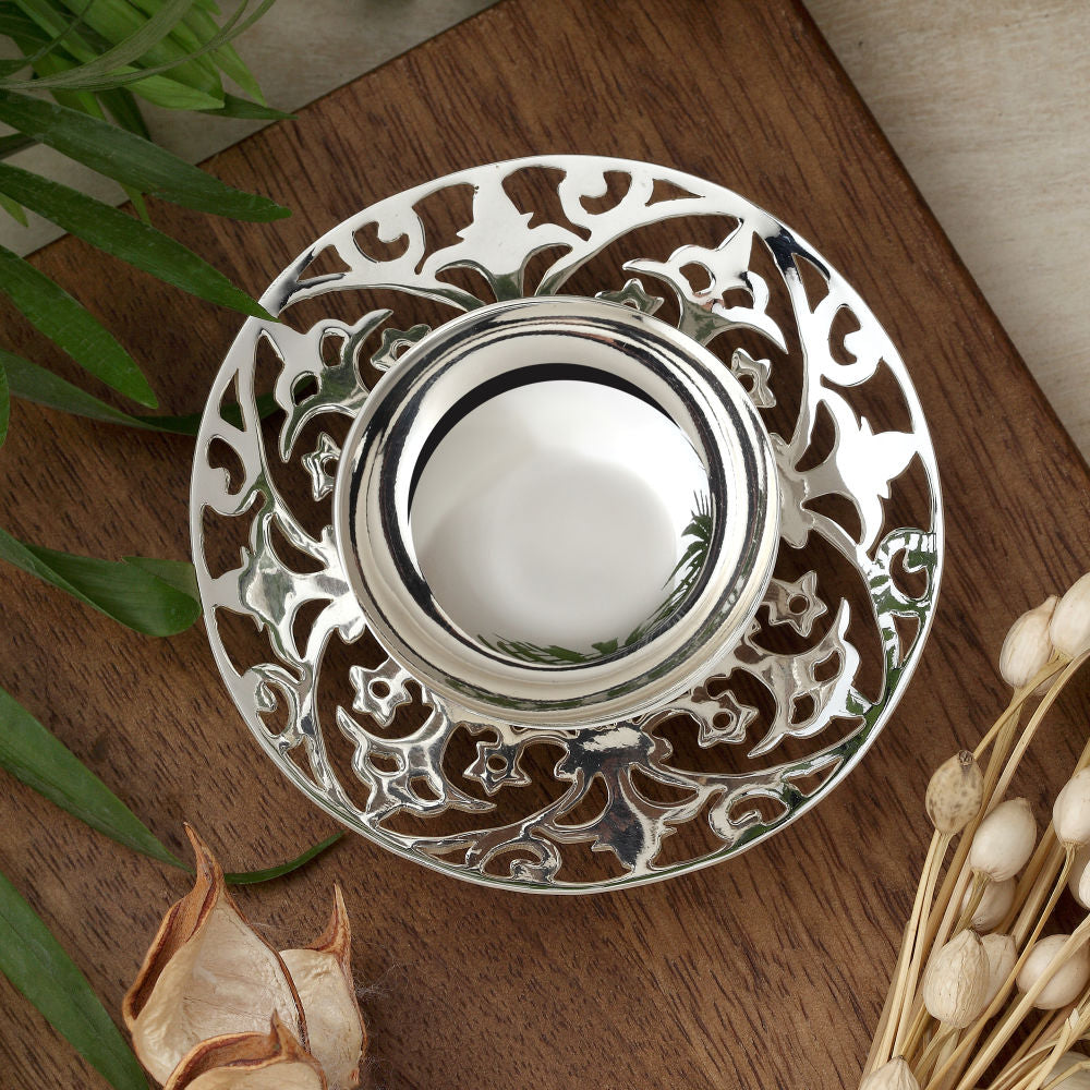 SILVER PLATED TEA LIGHT HOLDER