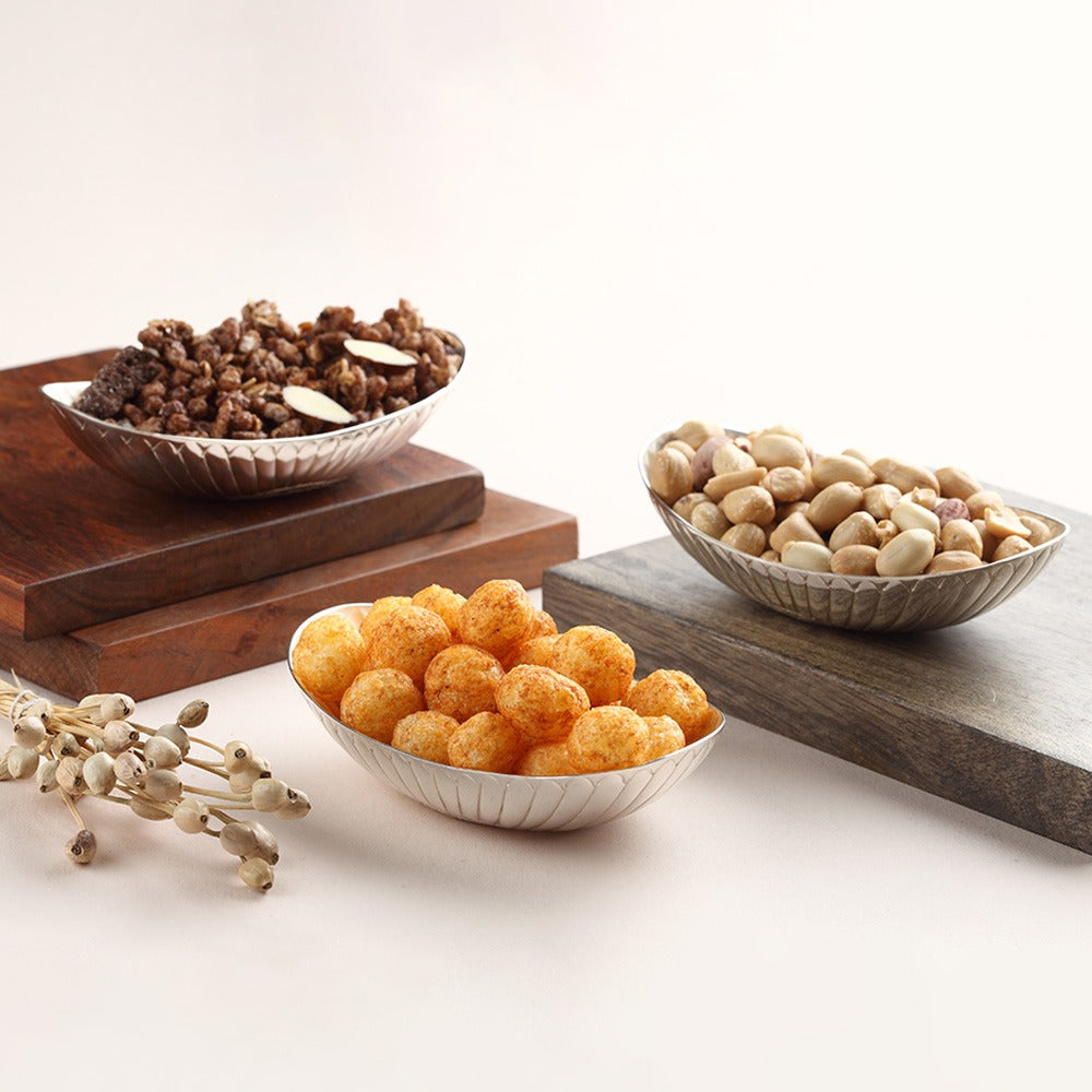 Classic Fluted Pedestal Bowl