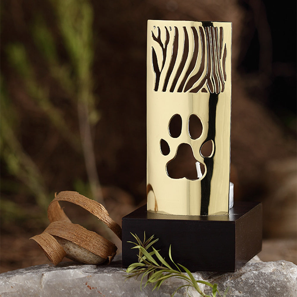 BRASS SINGLE PUG MARK - TEA LIGHT HOLDER