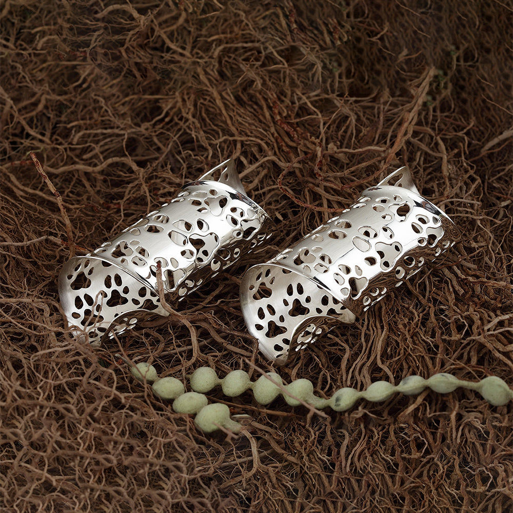 PUG MARKS NAPKIN RING - SILVER PLATED