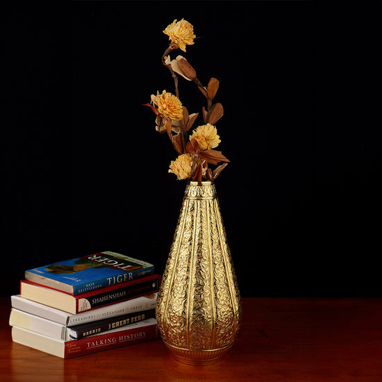 DECORATED VASE