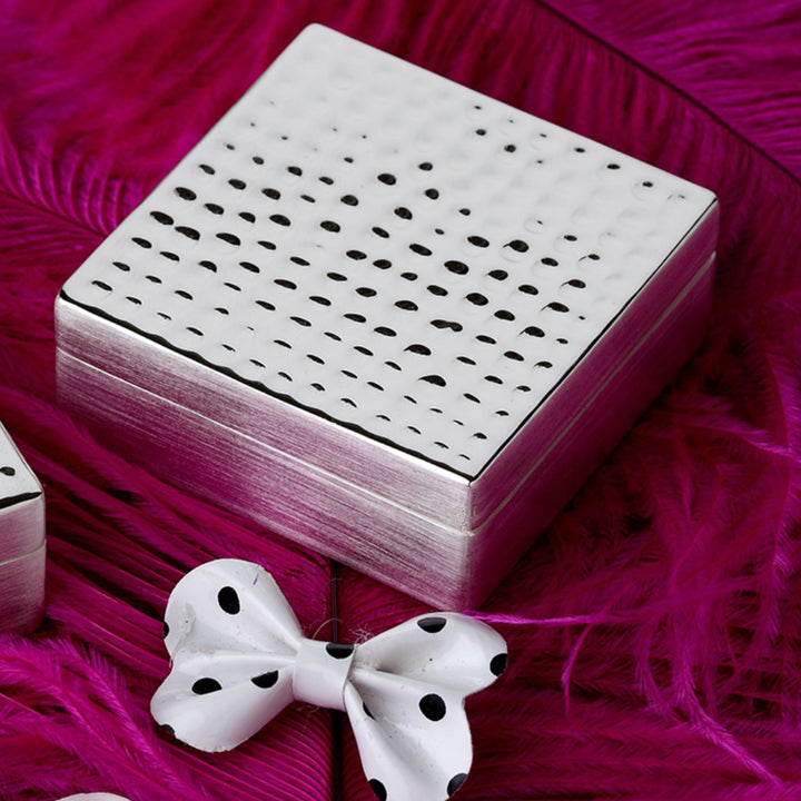 TEXTURED BOX