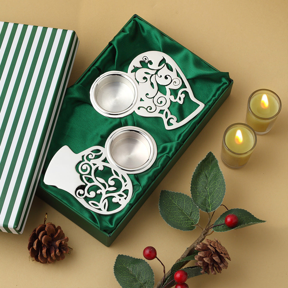 Christmas Hamper with Set of 2 Mitten Tea Light Holders