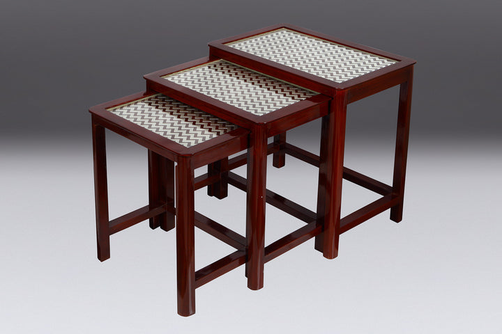 SET OF 4 NESTING TABLES