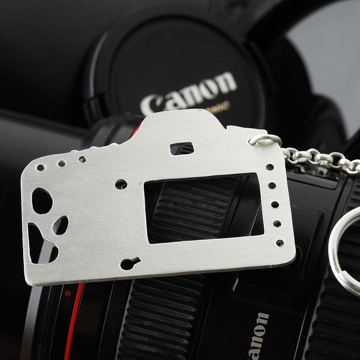 CAMERA PUG MARK KEY RING