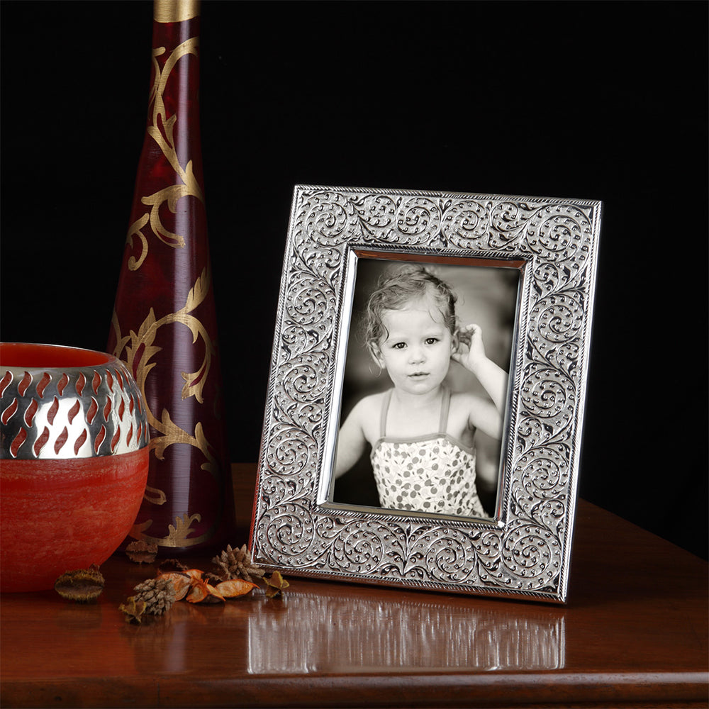 DECORATED PHOTO FRAME