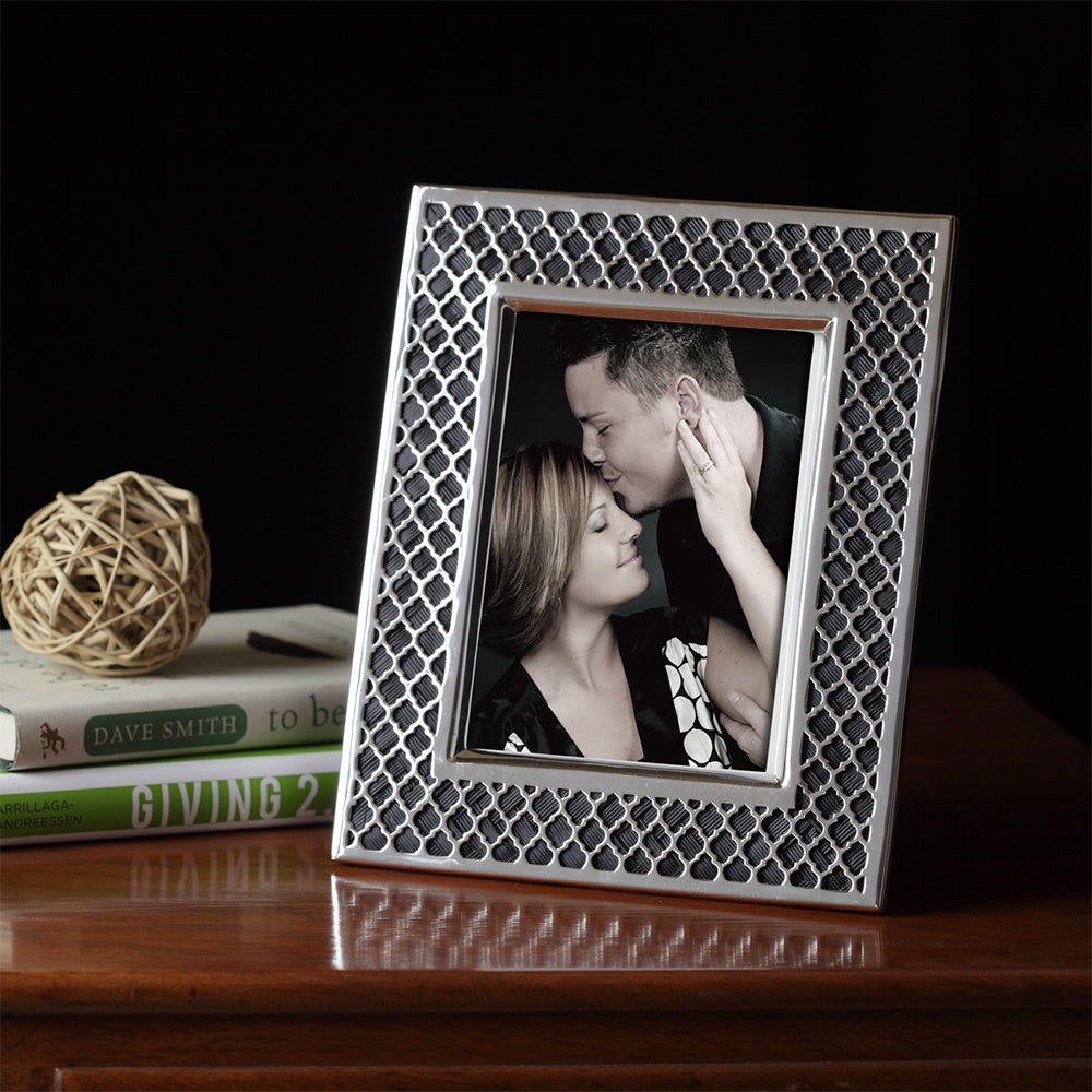 Silver Box Frame Completely handcrafted, made in brass, silver plated and lacquered ...