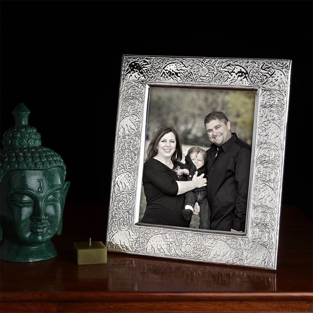 DESIGNED PHOTO FRAME