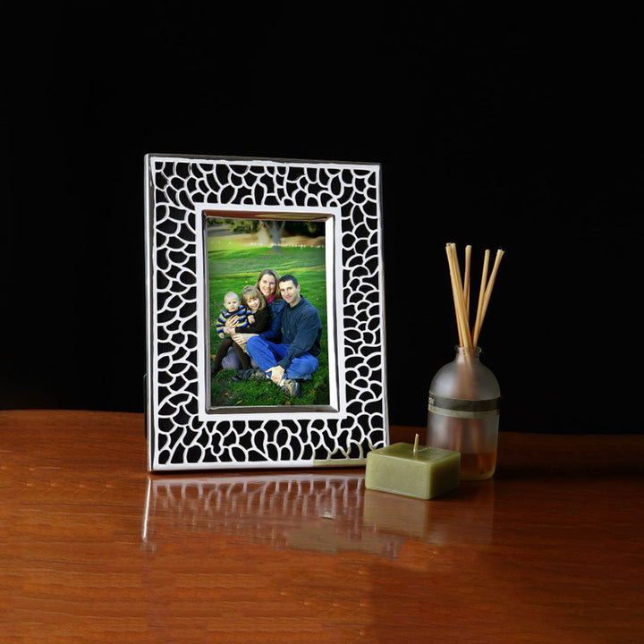 DESIGNED PHOTO FRAME