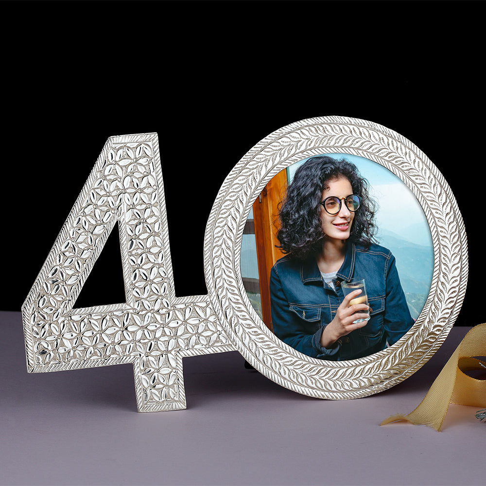 40-SHAPED PHOTO FRAME – Code Silver