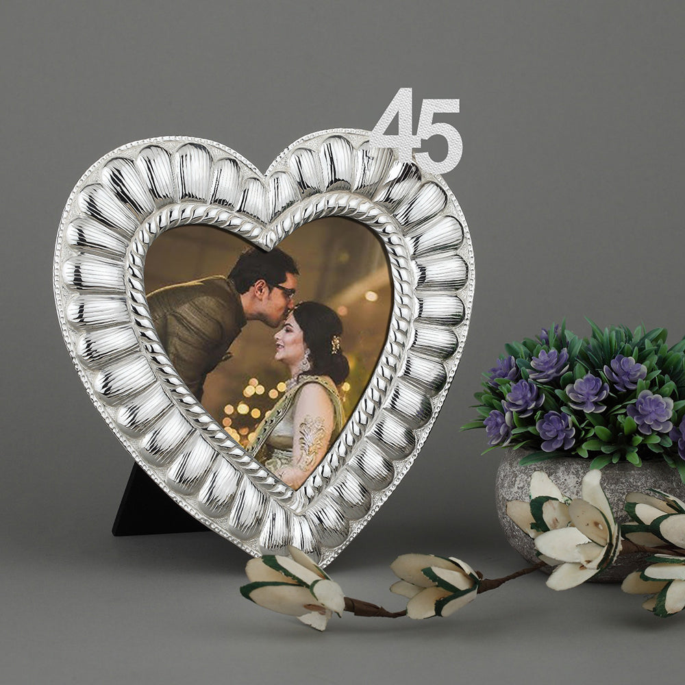 Timeless Love 45 Heart-shaped Photo Frame – Code Silver
