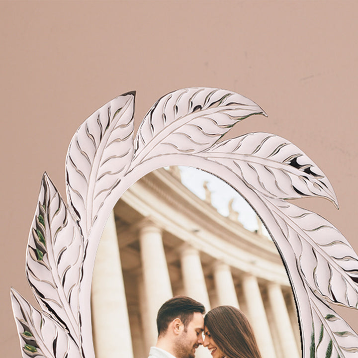 Silver-Plated Leaf Design Oval Photo Frame