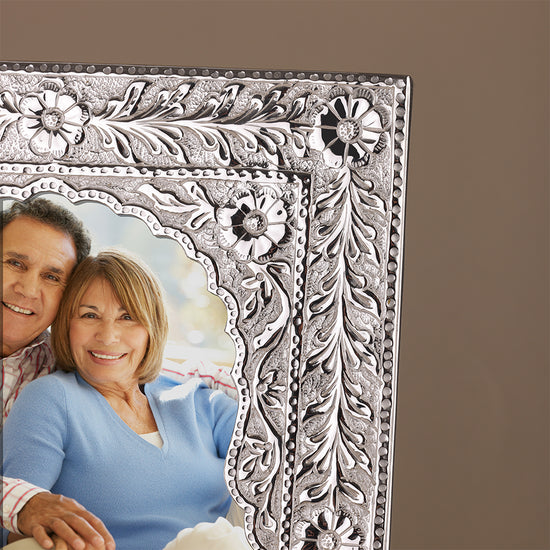 SILVER PLATED PHOTO FRAME