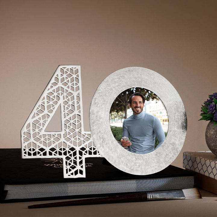40 NUMBER FRAME