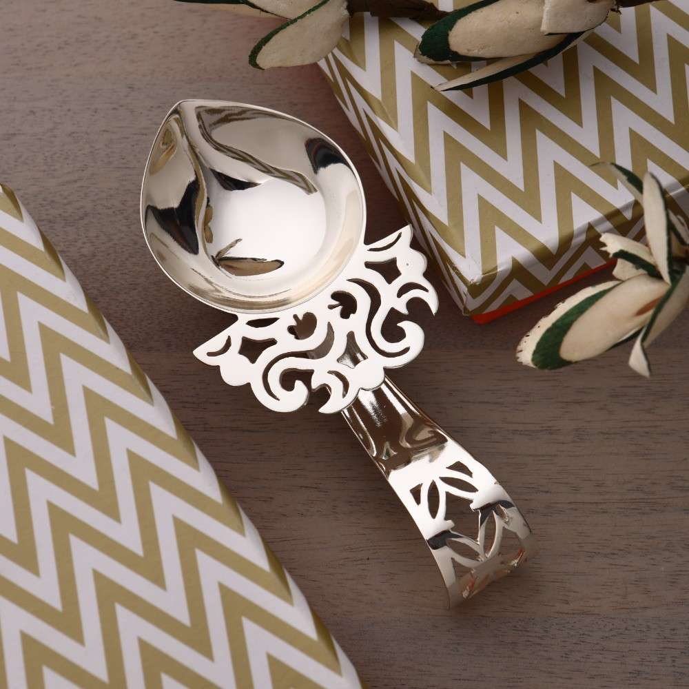 Silver-Plated Diya with Intricate Floral Cutwork Handle
