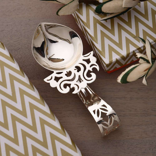 Silver-Plated Diya with Intricate Floral Cutwork Handle