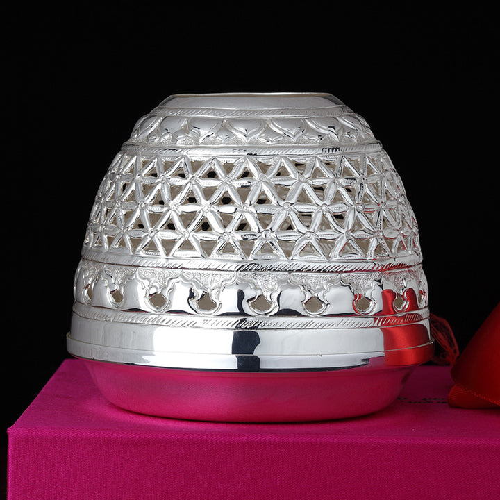 EMBELLISHED TEA LIGHT HOLDER