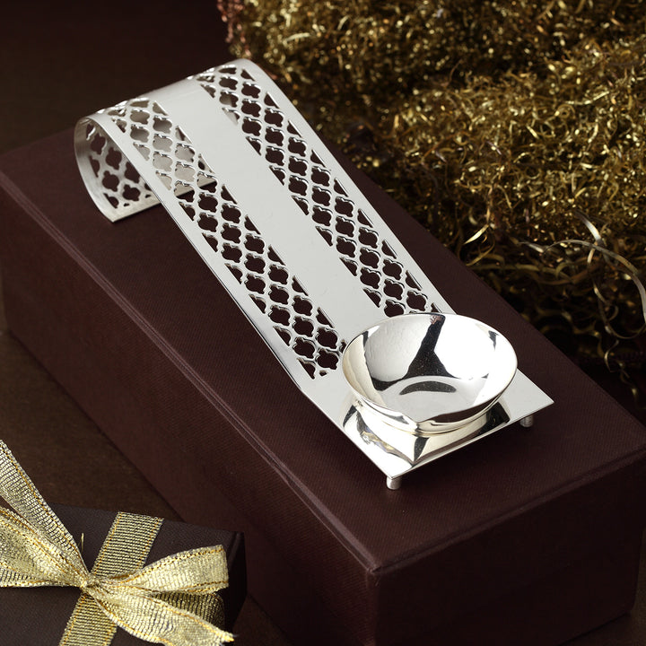 DECORATED TEA LIGHT HOLDER