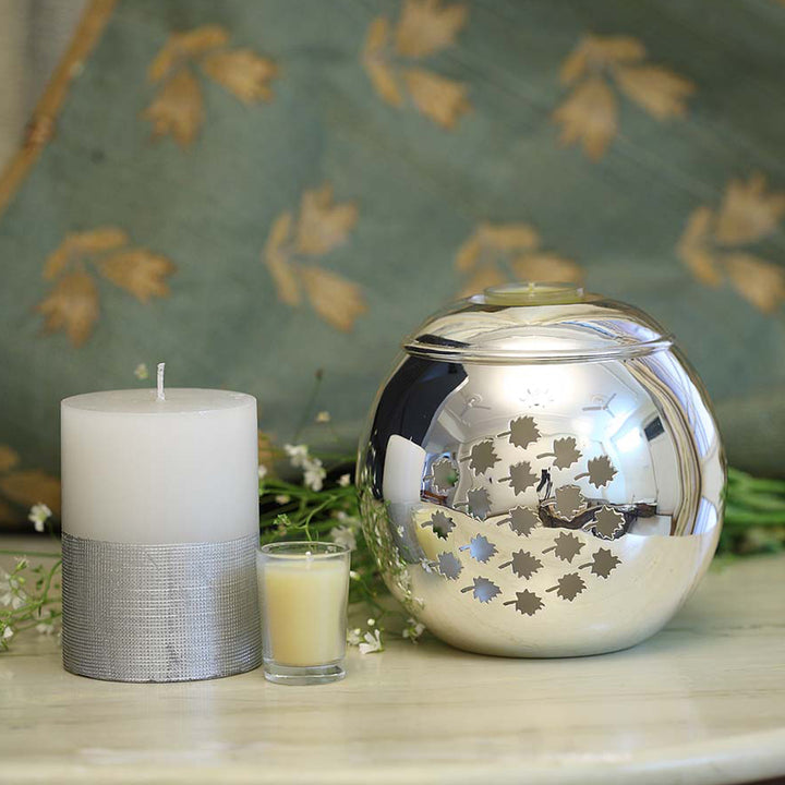 SILVER PLATED TEA LIGHT HOLDER