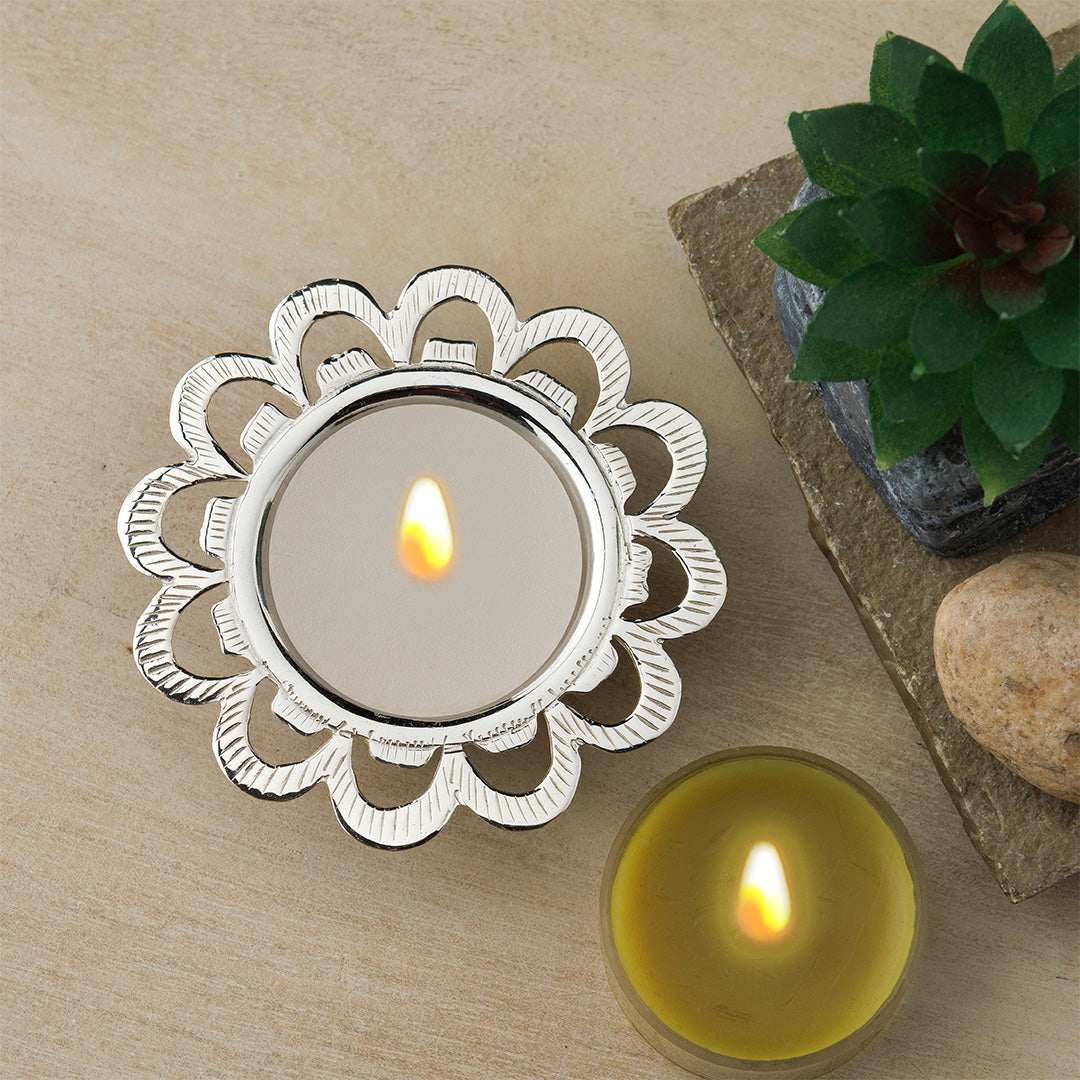 SILVER PLATED TEA LIGHT HOLDER