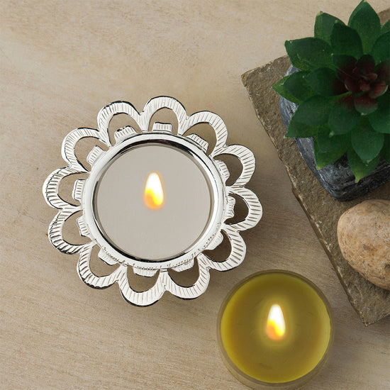 SILVER PLATED TEA LIGHT HOLDER