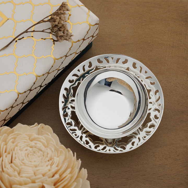 SILVER PLATED TEA LIGHT HOLDER