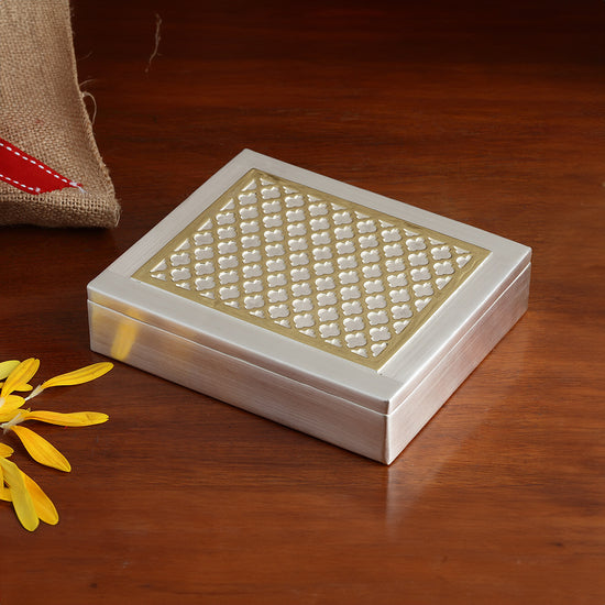 Janla Box Completely handcrafted, made in brass, silver plated and lacquered ...