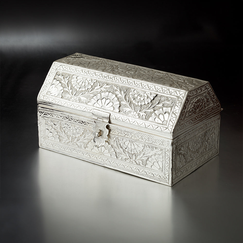 Completely handcrafted, made in brass, silver plated and lacquered ...