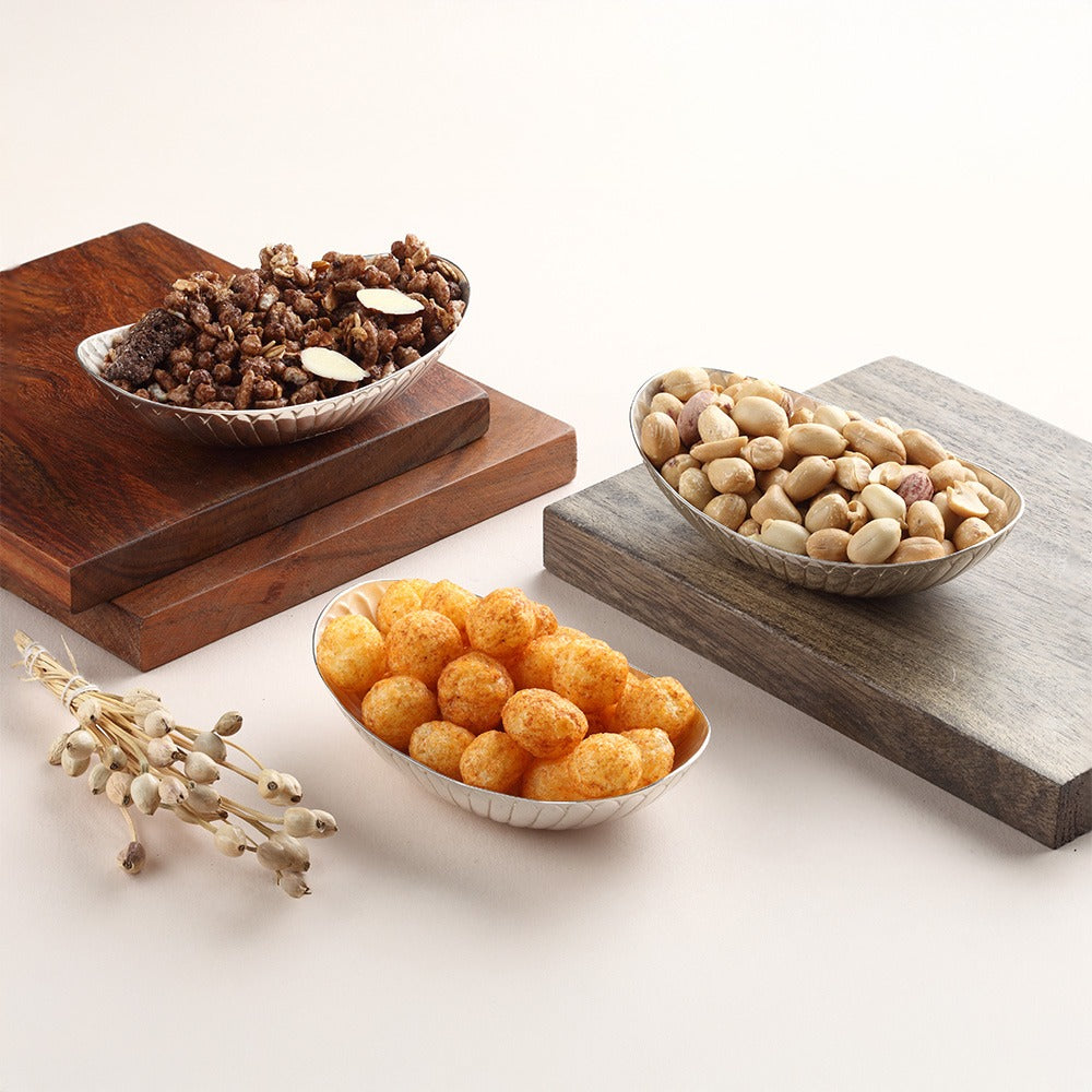 Classic Fluted Pedestal Bowl